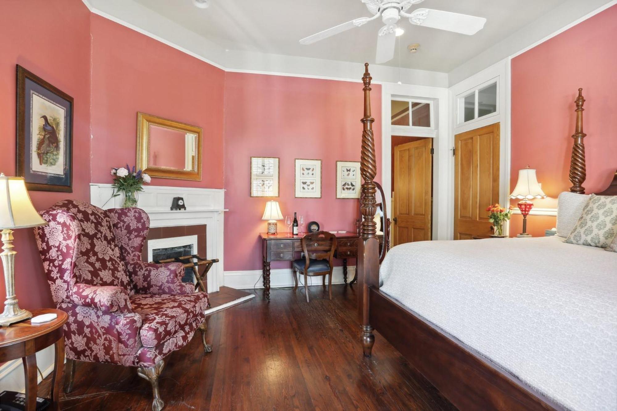 Superior King Room Balcony
