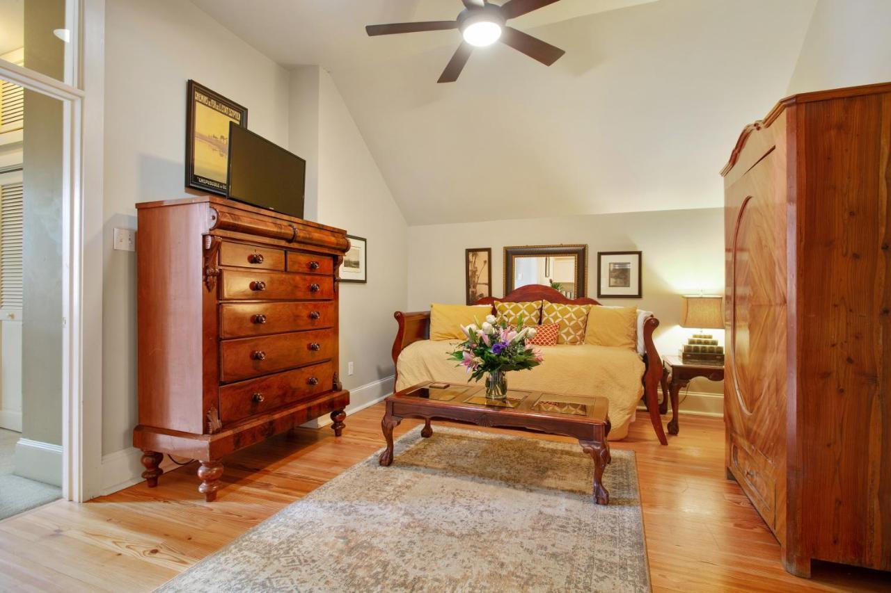 Superior King Suite